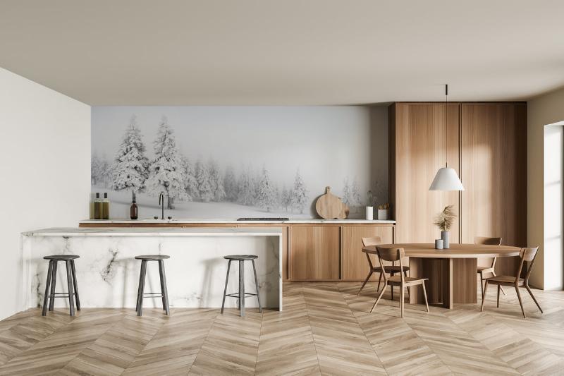 Mur parfaitement lisse et décoré dans une chambre française chic, avec des détails élégants